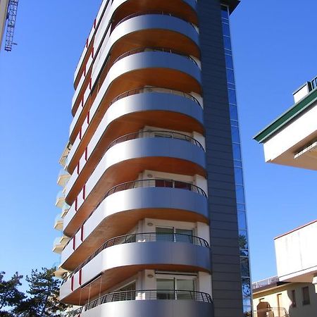 Apartamento Torre Argonavis Lignano Sabbiadoro Exterior foto