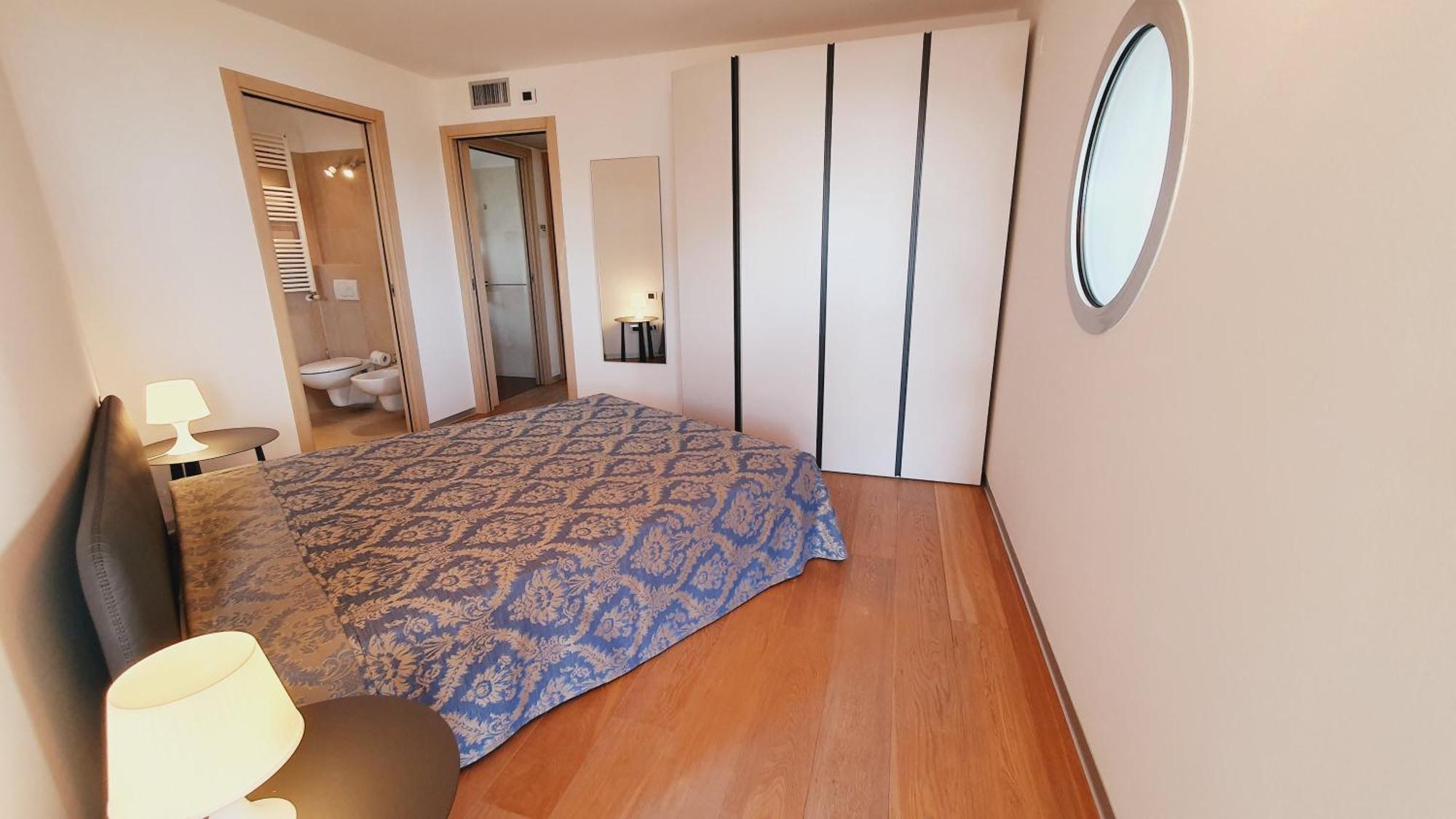 Apartamento Torre Argonavis Lignano Sabbiadoro Exterior foto